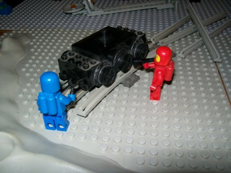 Station spatiale ?�pisode 2 (Lego space classic) - Lego(R) by Alkinoos